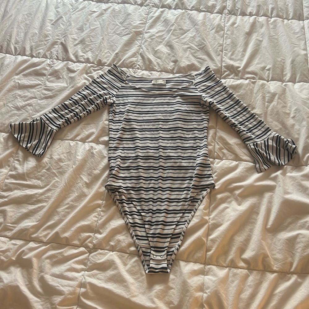 Abercrombie long, bell-sleeved navy and white bodysuit. Size Large, EUC.